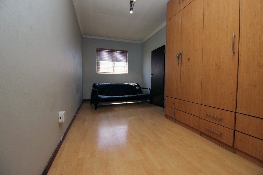 Commercial Property for Sale in Tuscany Glen Western Cape